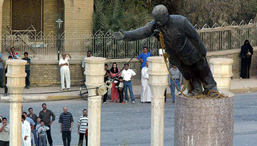 Hussein, statue