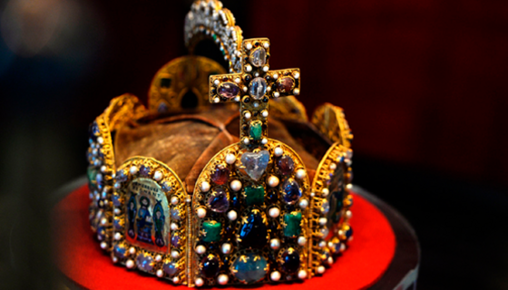 Charlemagne, Crown