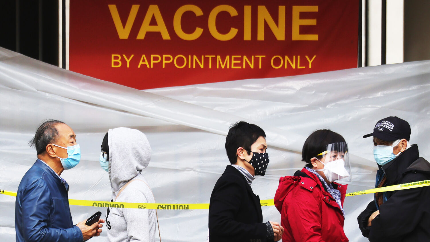 Estados Unidos ignora las muertes por la vacuna contra la COVID-19