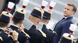 Generales franceses retirados amenazan con un golpe de Estado para hacer frente al islamismo