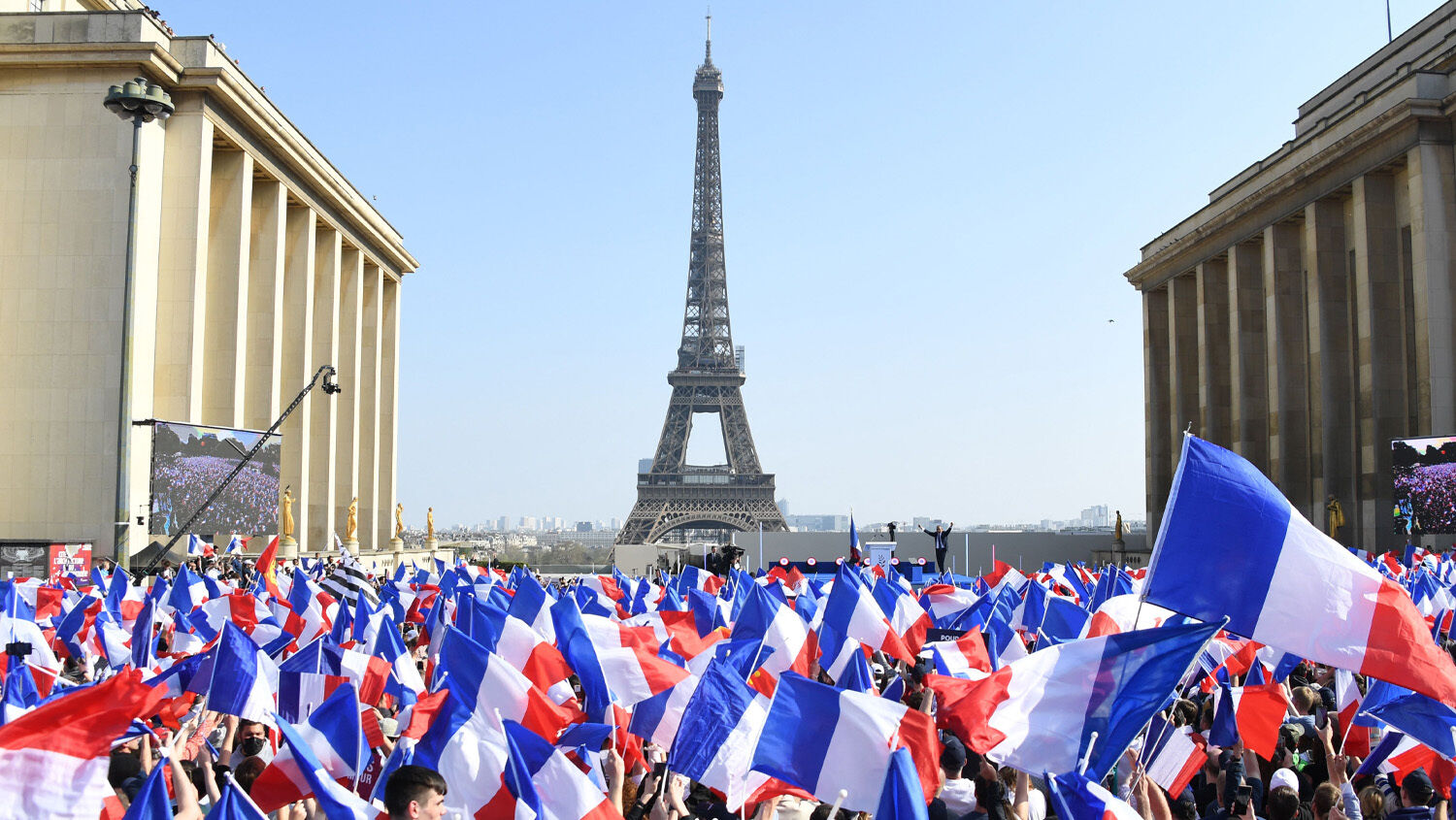 Francia vota por más extremismo
