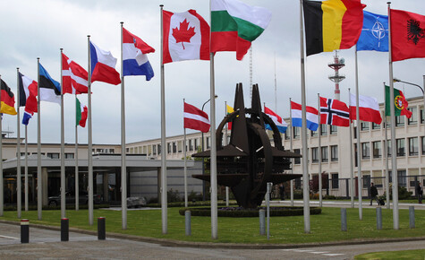 Stoltenberg les pide a los miembros de la OTAN que ‘aumenten’ la producción de armas