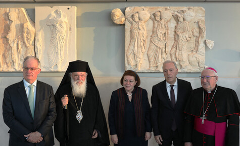 El Vaticano entrega esculturas del Partenón a la Iglesia Ortodoxa Griega