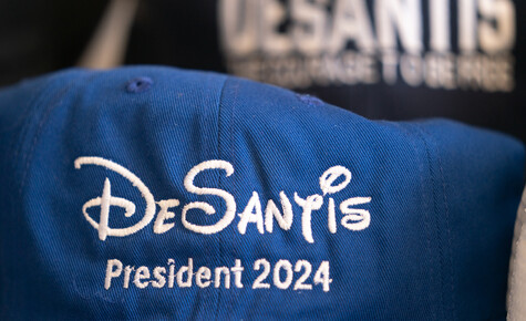 La lucha entre DeSantis y Disney se intensifica