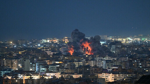 Israel bombardea Hezbolá e invade Líbano