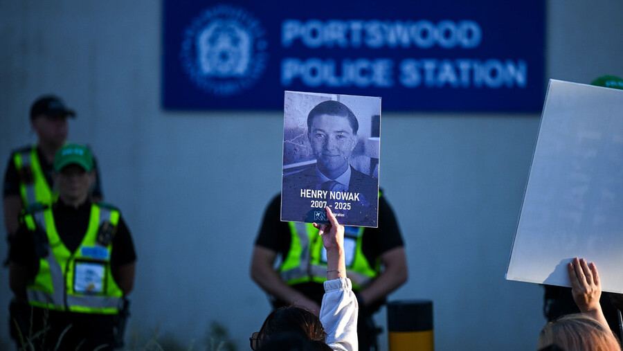 Racismo en la policía británica al descubierto