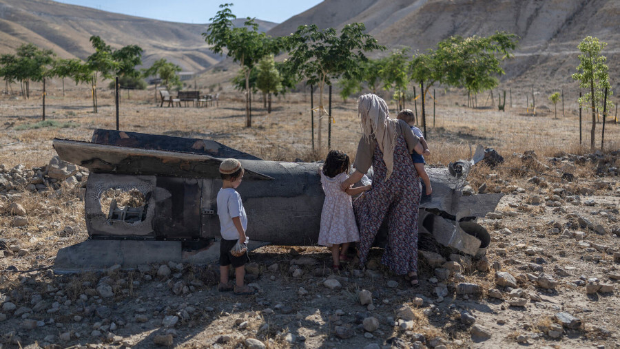 La guerra en Irán: cese al fuego ridículo, optimismo extraño sobre un acuerdo de paz